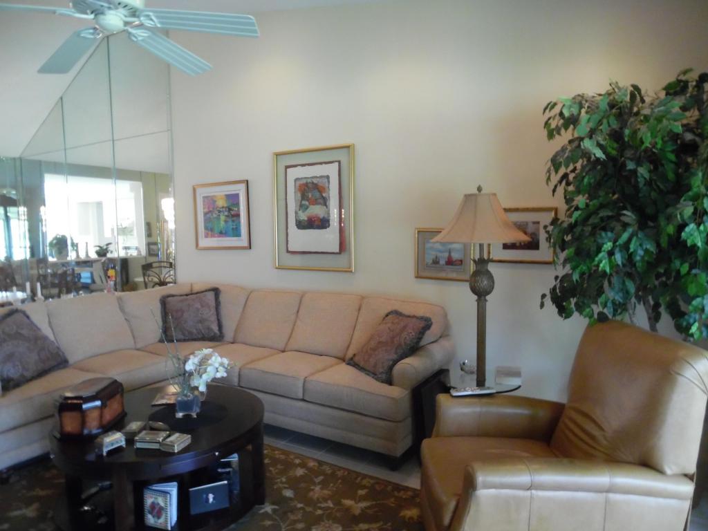 7242 Clunie Place, Delray Beach, FL 33446