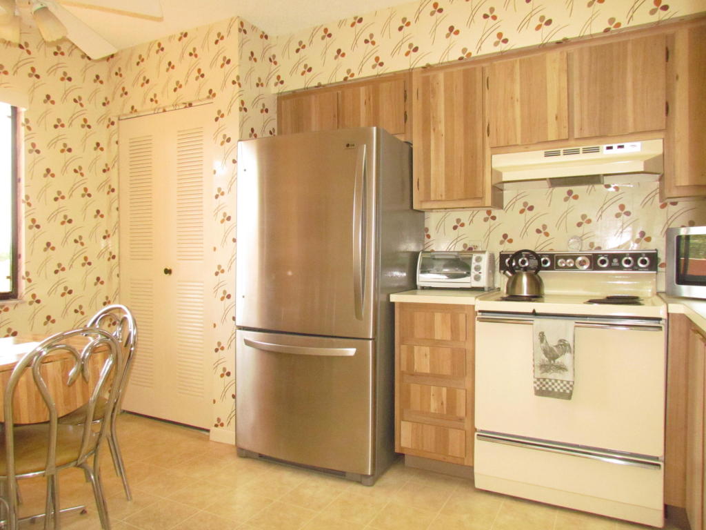 14425 Strathmore Lane, Delray Beach, FL 33446