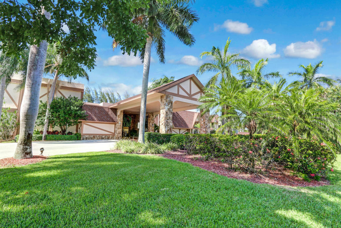 7240 Huntington Lane, Delray Beach, FL 33446