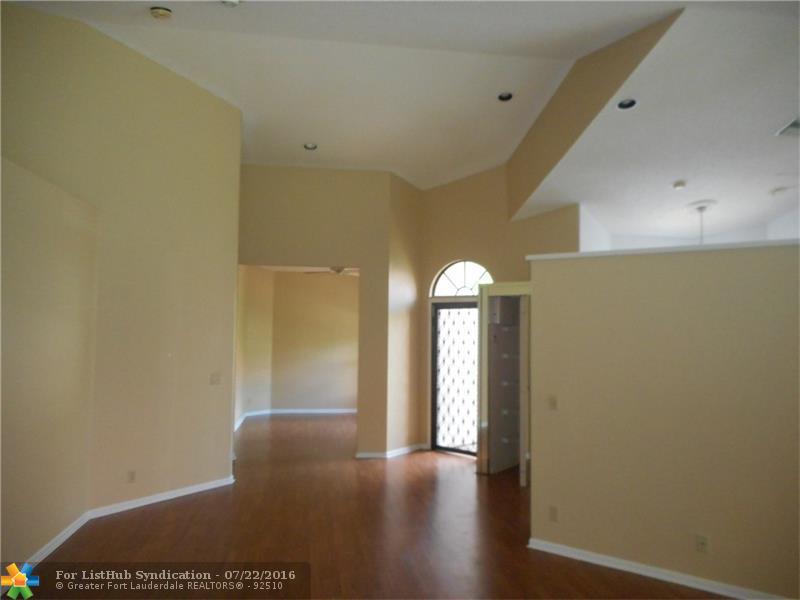 7692 Lexington Club Blvd A, Delray Beach, FL 33446