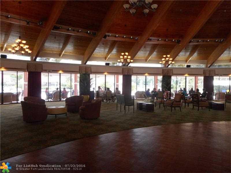 7692 Lexington Club Blvd A, Delray Beach, FL 33446