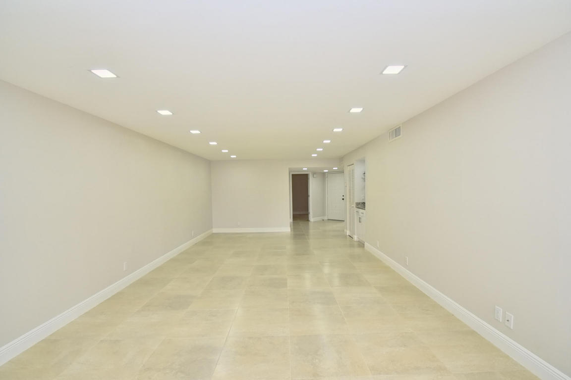 7509 Glendevon Lane, Delray Beach, FL 33446