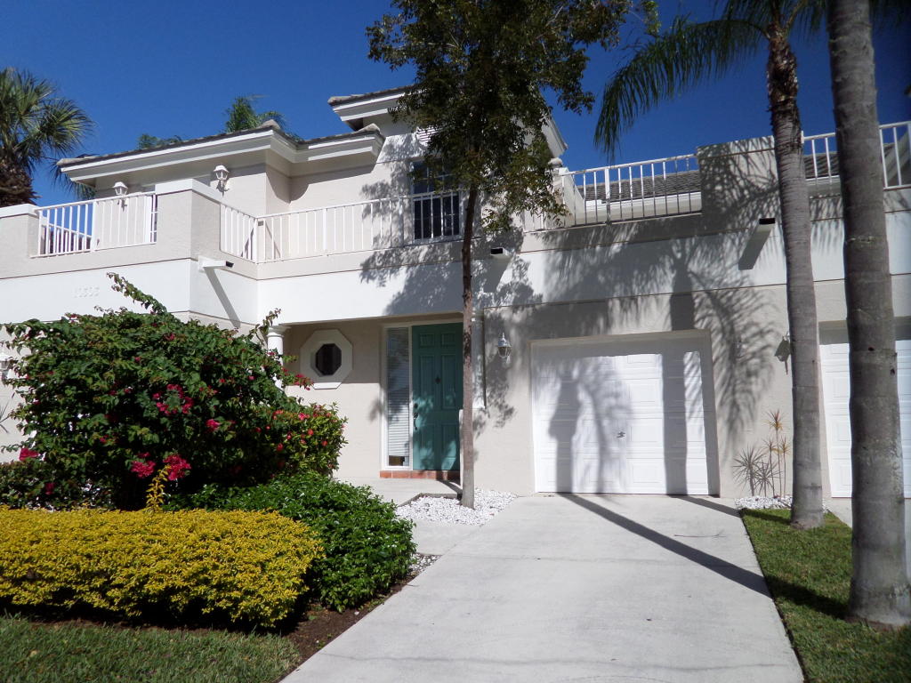 10303 N Andover Coach Lane, Wellington, FL 33449