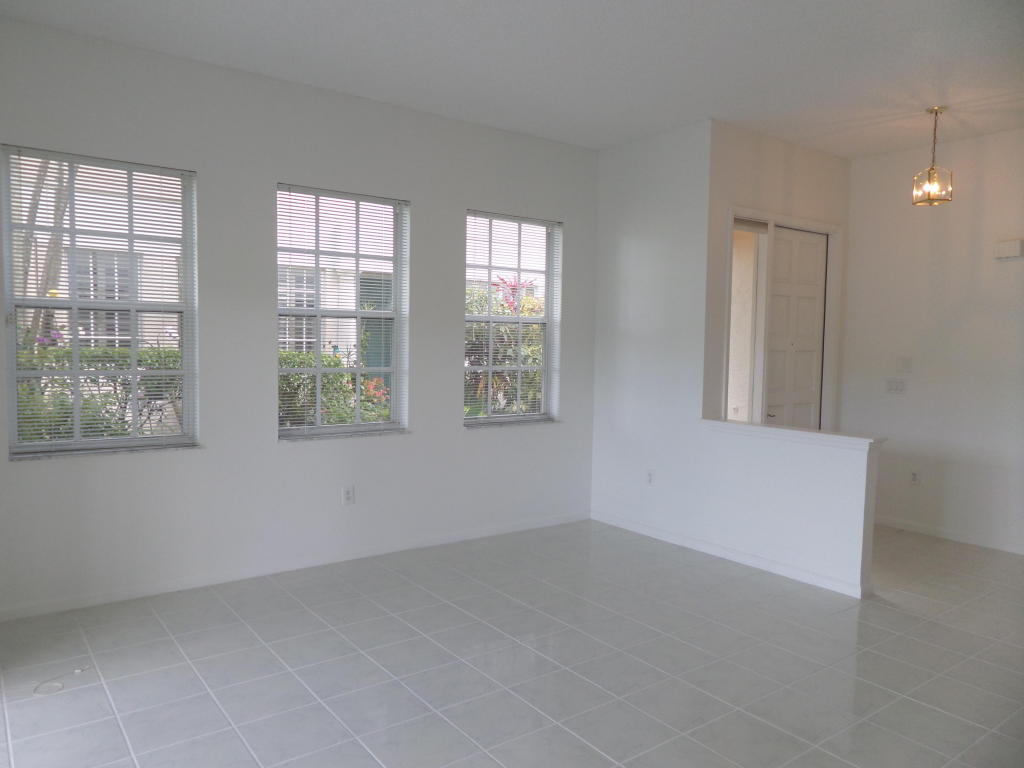 10303 N Andover Coach Lane, Wellington, FL 33449