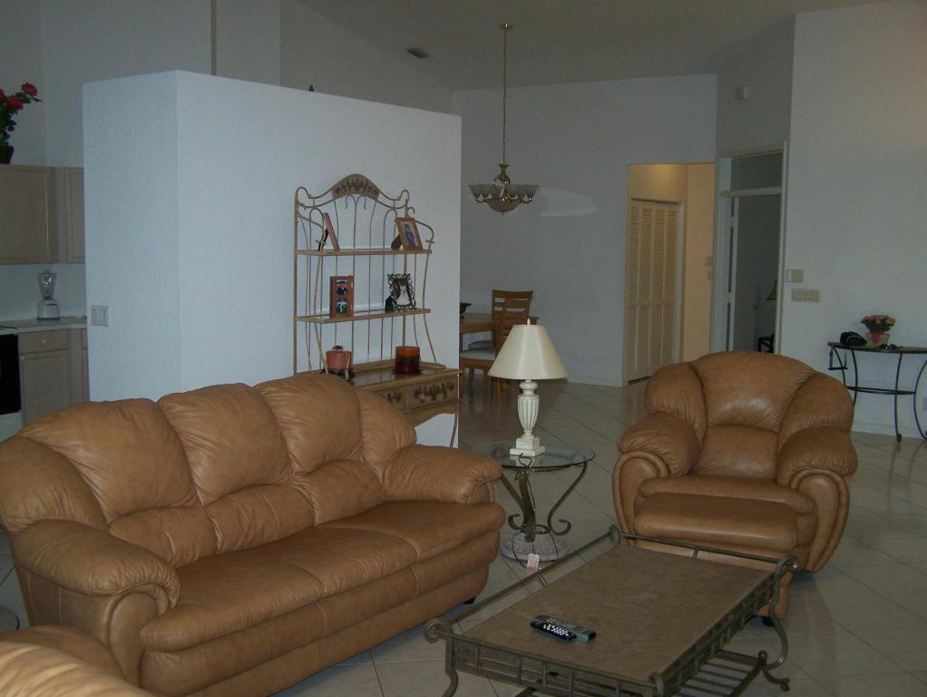 4561 Carlton Golf Drive, Lake Worth, FL 33449