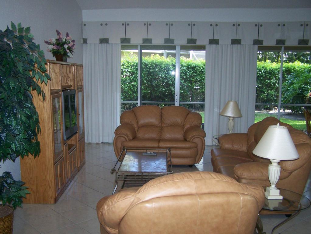 4561 Carlton Golf Drive, Lake Worth, FL 33449
