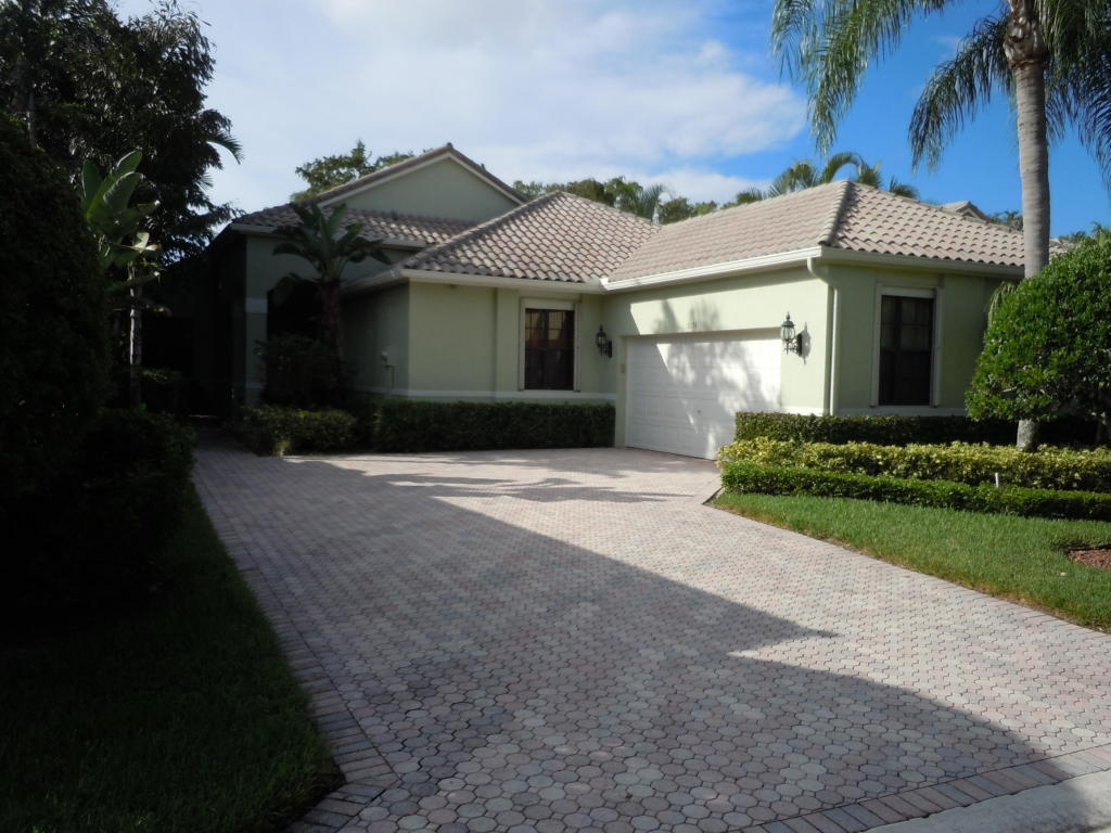 10174 Dover Carriage Lane, Wellington, FL 33449