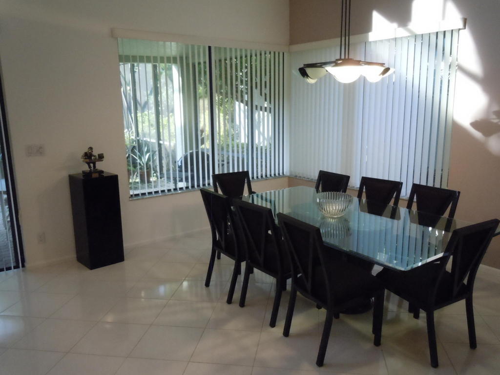 10174 Dover Carriage Lane, Wellington, FL 33449