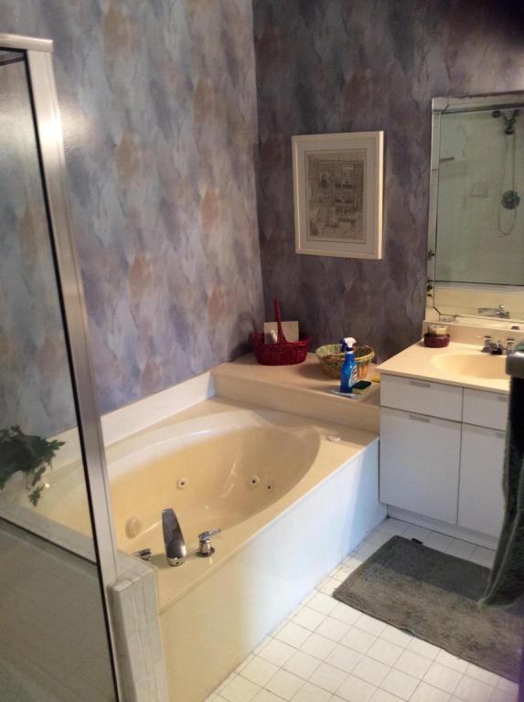 10279 N Andover Coach Lane, Lake Worth, FL 33449