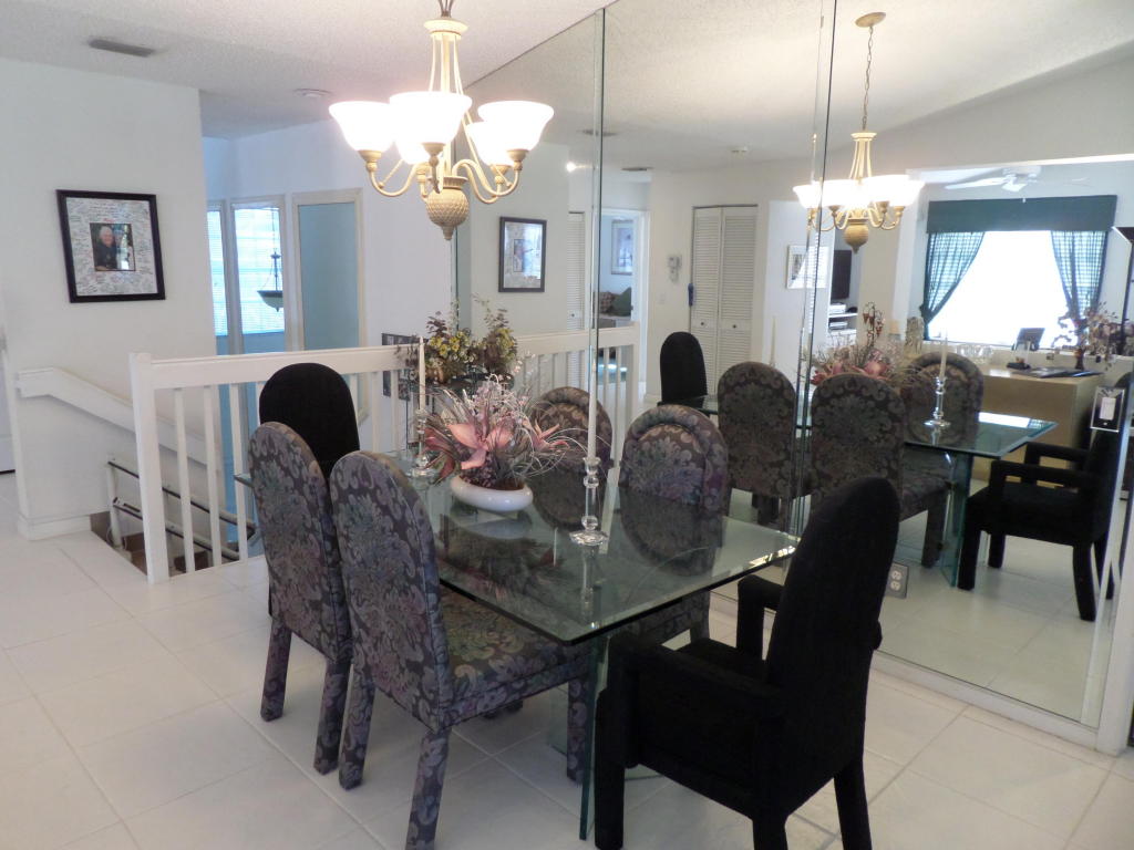 10279 N Andover Coach Lane, Wellington, FL 33449
