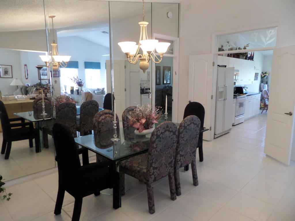 10279 N Andover Coach Lane, Wellington, FL 33449