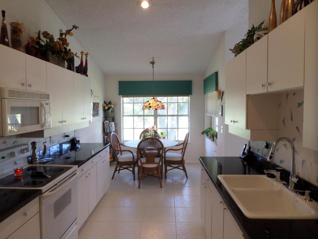 10279 N Andover Coach Lane, Wellington, FL 33449