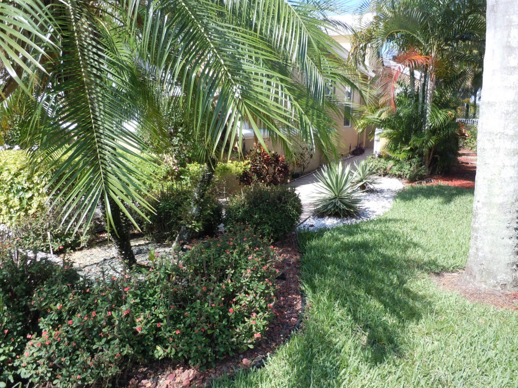 4401 Kensington Park Way, Wellington, FL 33449