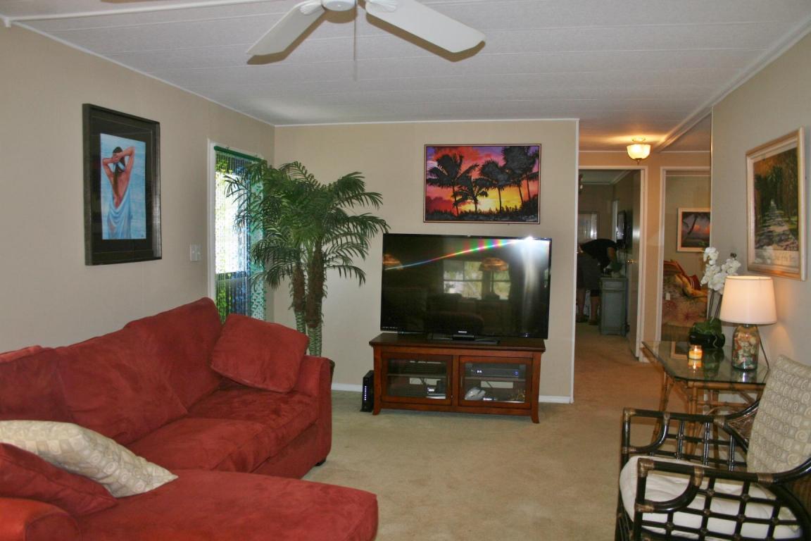 7756 SE Wren Avenue, Hobe Sound, FL 33455