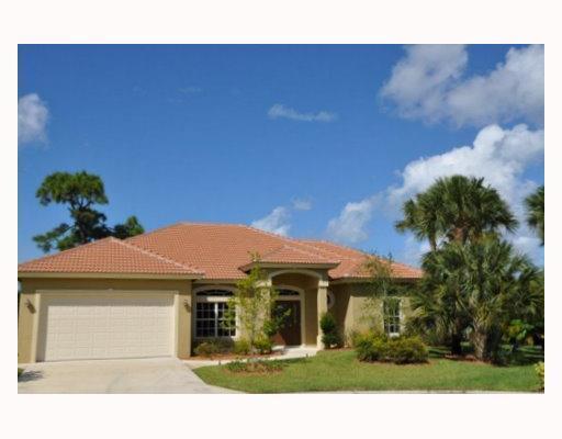 9113 SE Mystic Cove Terrace, Hobe Sound, FL 33455