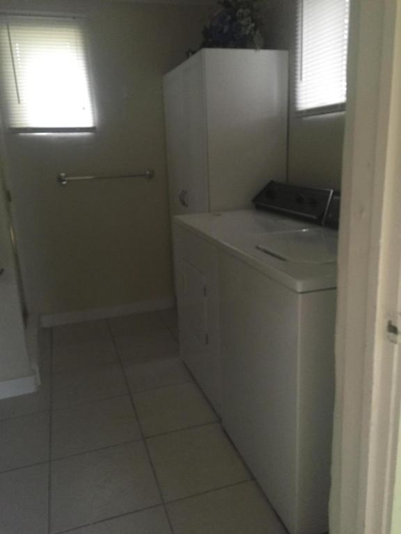 8142 SE Surf Street, Hobe Sound, FL 33455