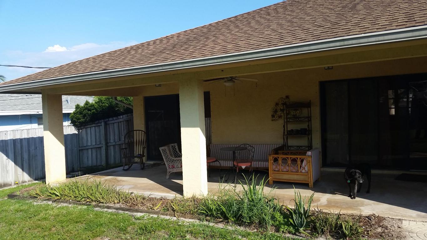 8795 SE Bahama Circle, Hobe Sound, FL 33455