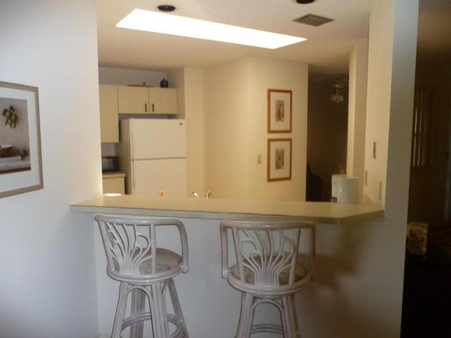 6255 SE Charleston Place Unit 202, Hobe Sound, FL 33455