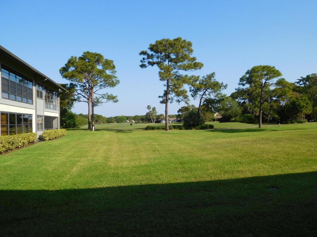 6255 SE Charleston Place, Hobe Sound, FL 33455