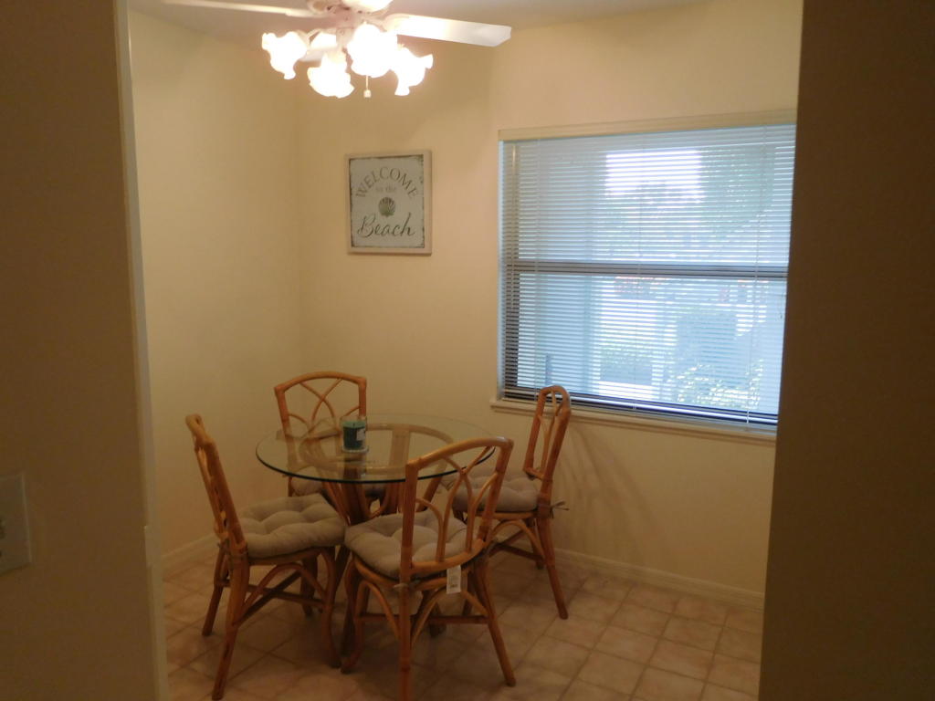 6255 SE Charleston Place, Hobe Sound, FL 33455