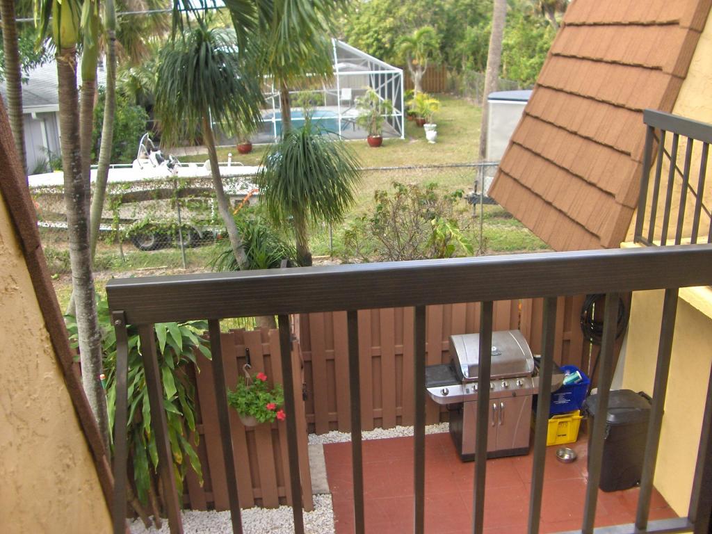 825 Center Street, Jupiter, FL 33458