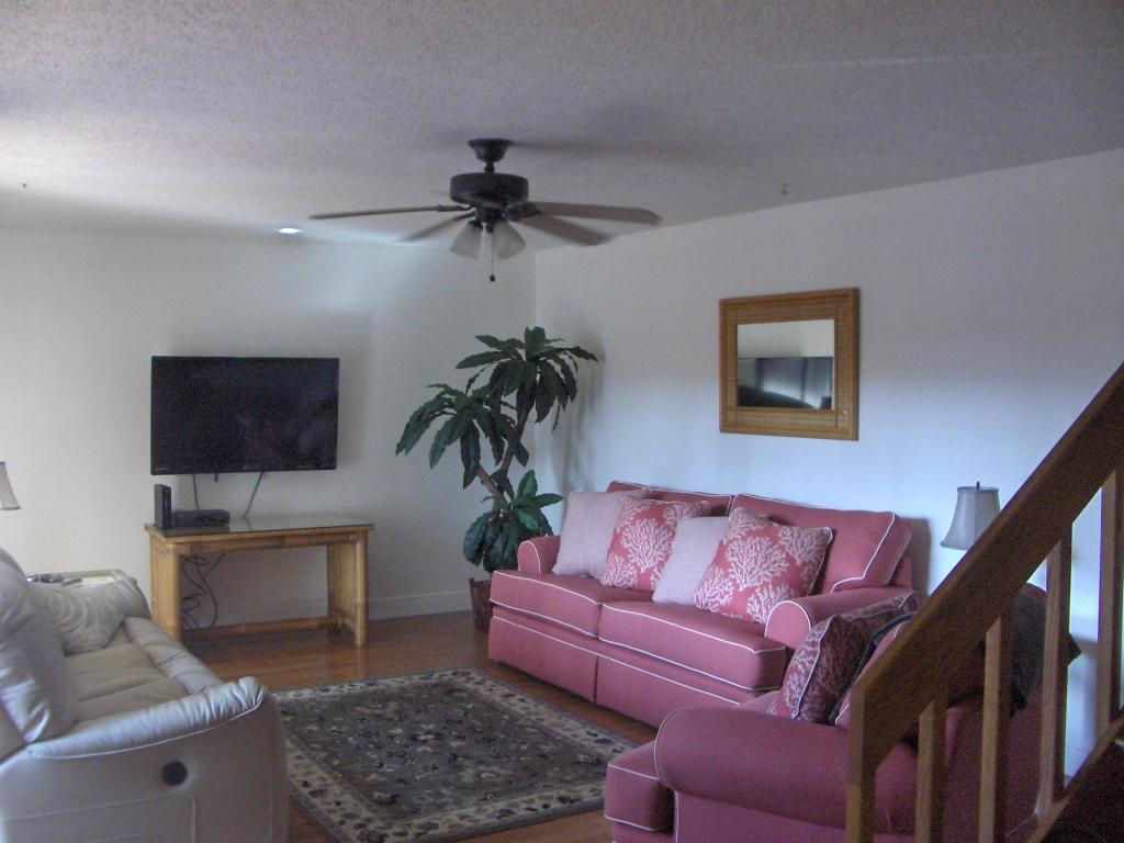 825 Center Street, Jupiter, FL 33458