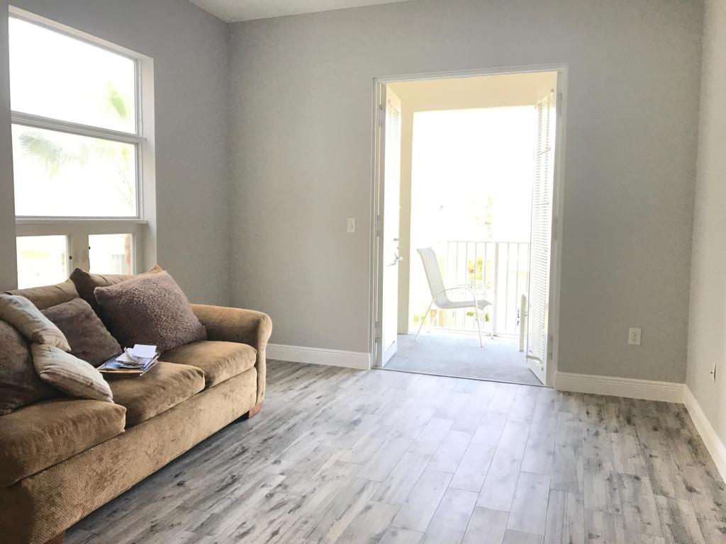 1200 Town Center Drive, Jupiter, FL 33458