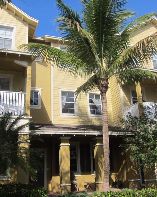 334 W Thatch Palm Circle, Jupiter, FL 33458