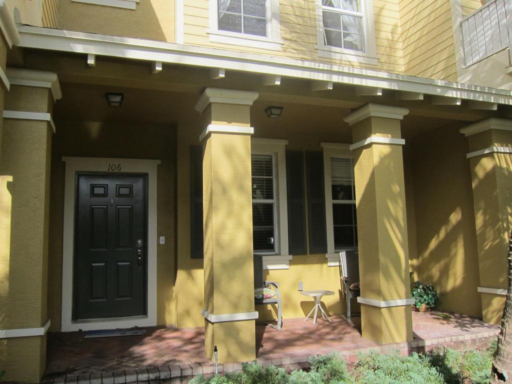 334 W Thatch Palm Circle, Jupiter, FL 33458