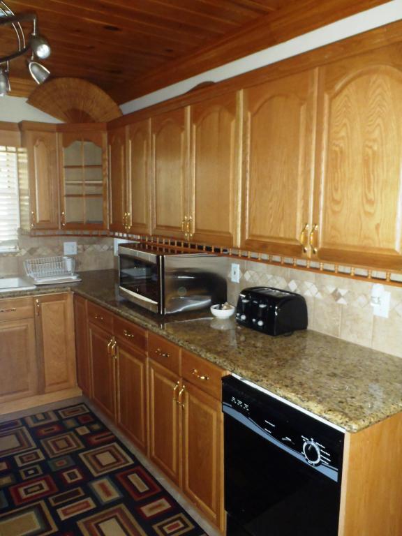 402 Fern Street, Jupiter, FL 33458
