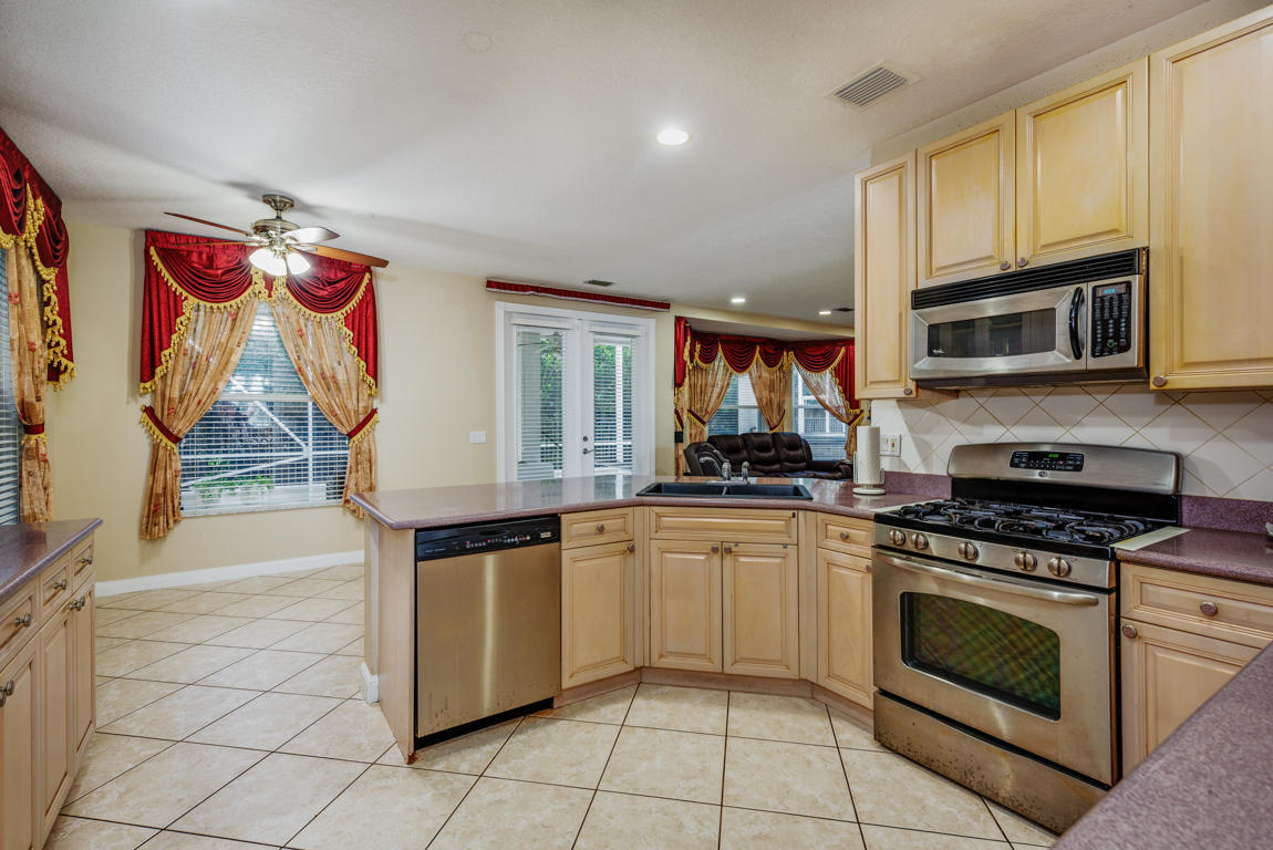 1230 Egret Circle S, Jupiter, FL 33458