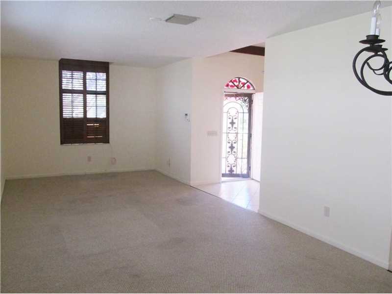 419 North Lakeside Dr, Lakeworth, FL 33460
