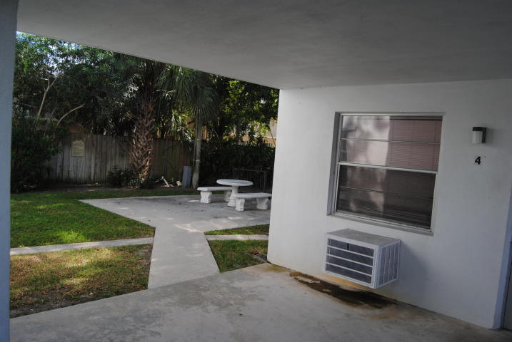 1733 3rd Avenue Unit 4, Lake Worth, FL 33460