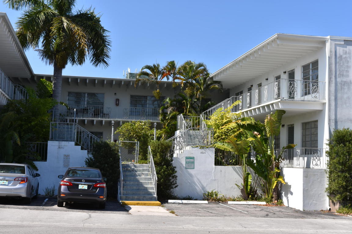 1520 Lake Avenue, Lake Worth, FL 33460
