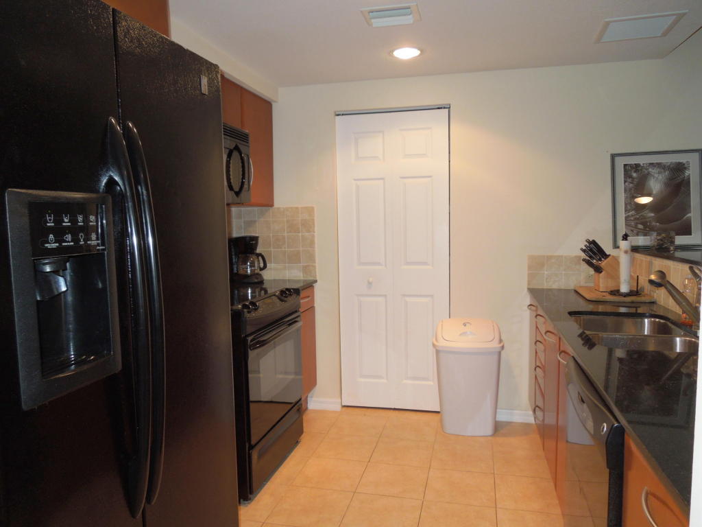 511 Lucerne Avenue, Lake Worth, FL 33460