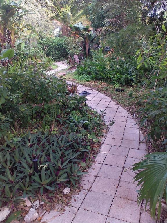 705 N Palmway, Lake Worth, FL 33460