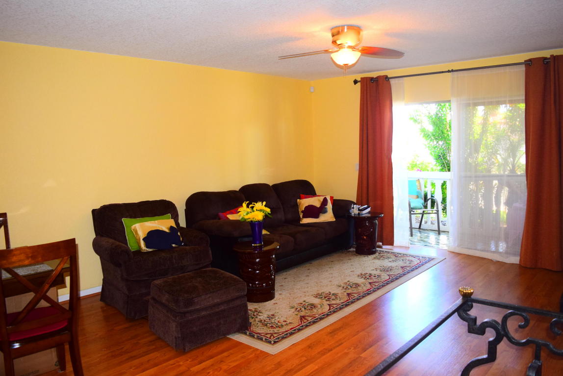 421 S Lakeside Drive, Lake Worth, FL 33460