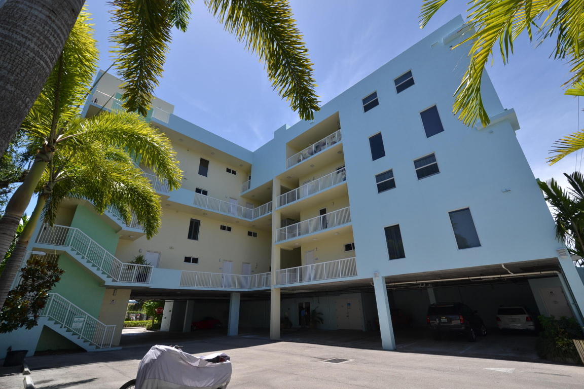 108 Lake Avenue, Lake Worth, FL 33460