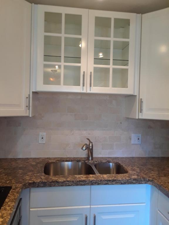 2960 Lake Osborne Drive, Lake Worth, FL 33461