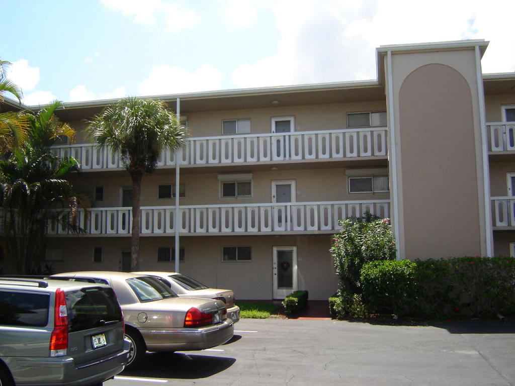 2566 S Garden Drive S, Lake Worth, FL 33461
