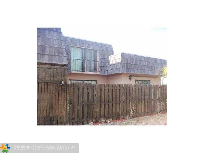 1104 Waterview Dr 1104, Palm Springs, FL 33461
