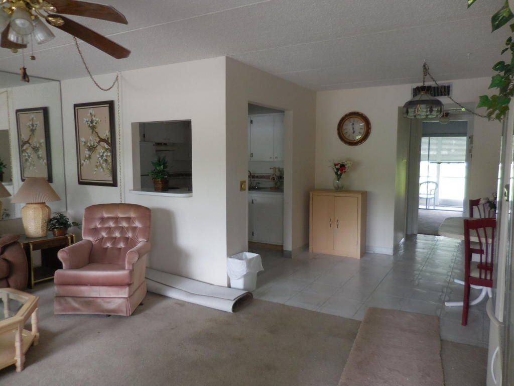3300 Springdale Boulevard, Palm Springs, FL 33461