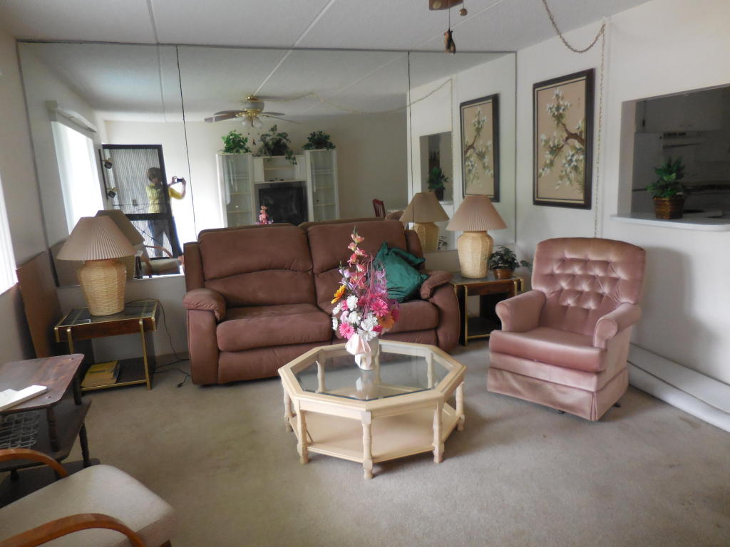 3300 Springdale Boulevard, Palm Springs, FL 33461