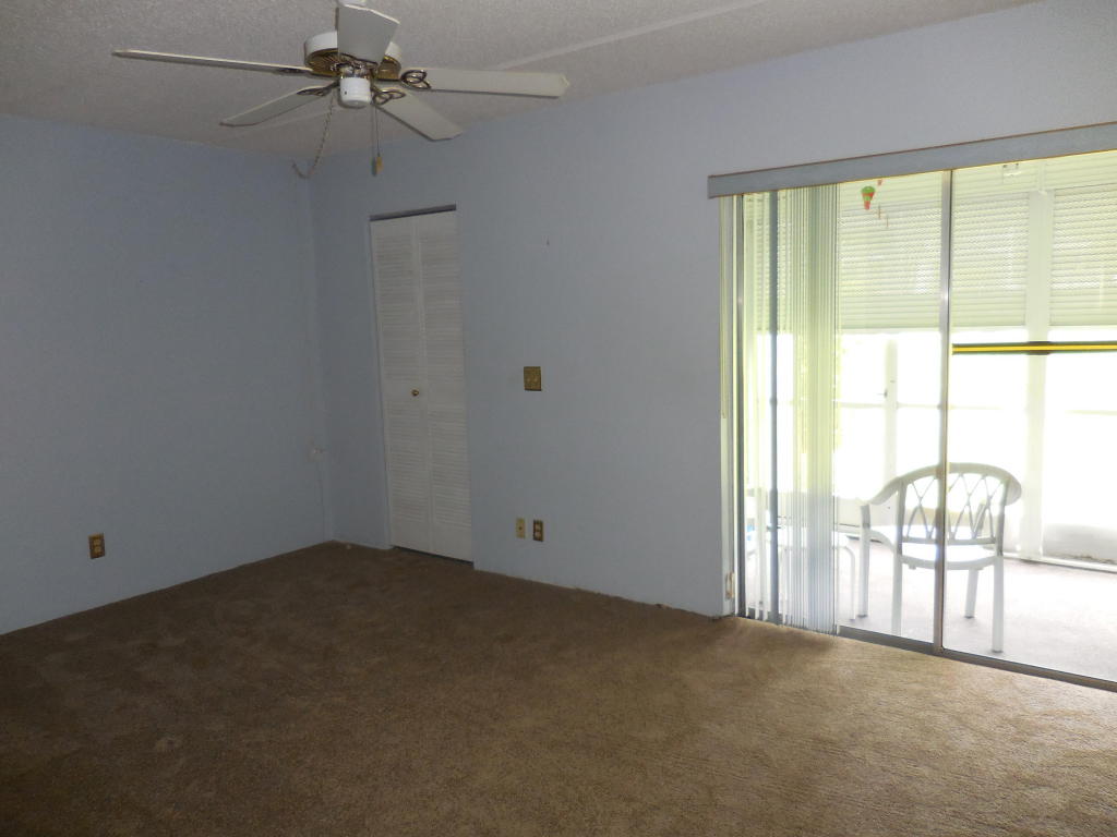 3300 Springdale Boulevard, Palm Springs, FL 33461