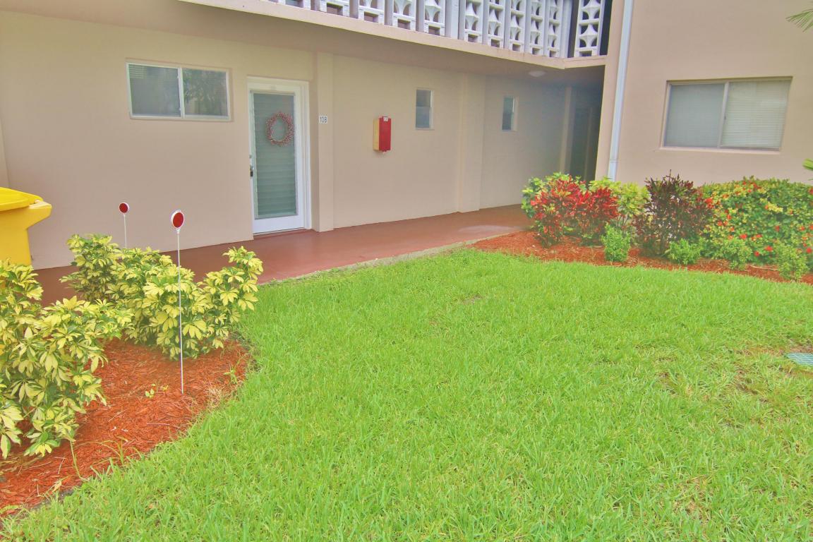 2616 Garden Drive N, Lake Worth, FL 33461