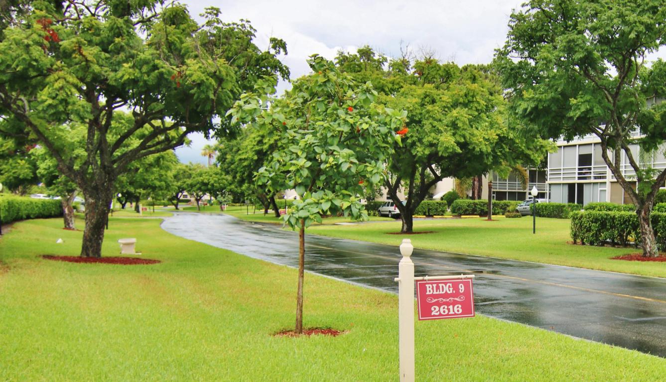 2616 Garden Drive N, Lake Worth, FL 33461