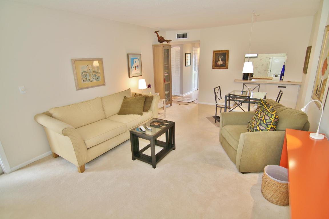 2616 Garden Drive N, Lake Worth, FL 33461
