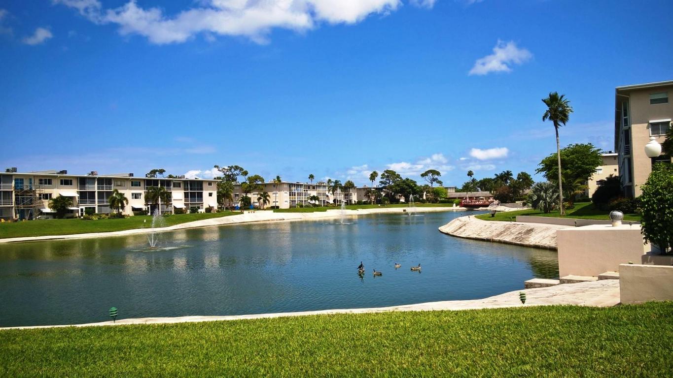 2728 N Garden Drive, Lake Worth, FL 33461