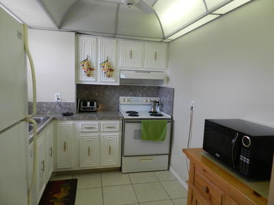 729 Lori Drive, Palm Springs, FL 33461