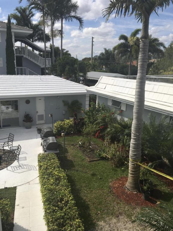 157 Atlantis Blvd, Atlantis, FL 33462